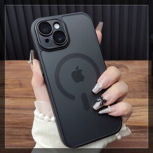 Matte Magnetic Phone Case (iPhone 15 Pro)